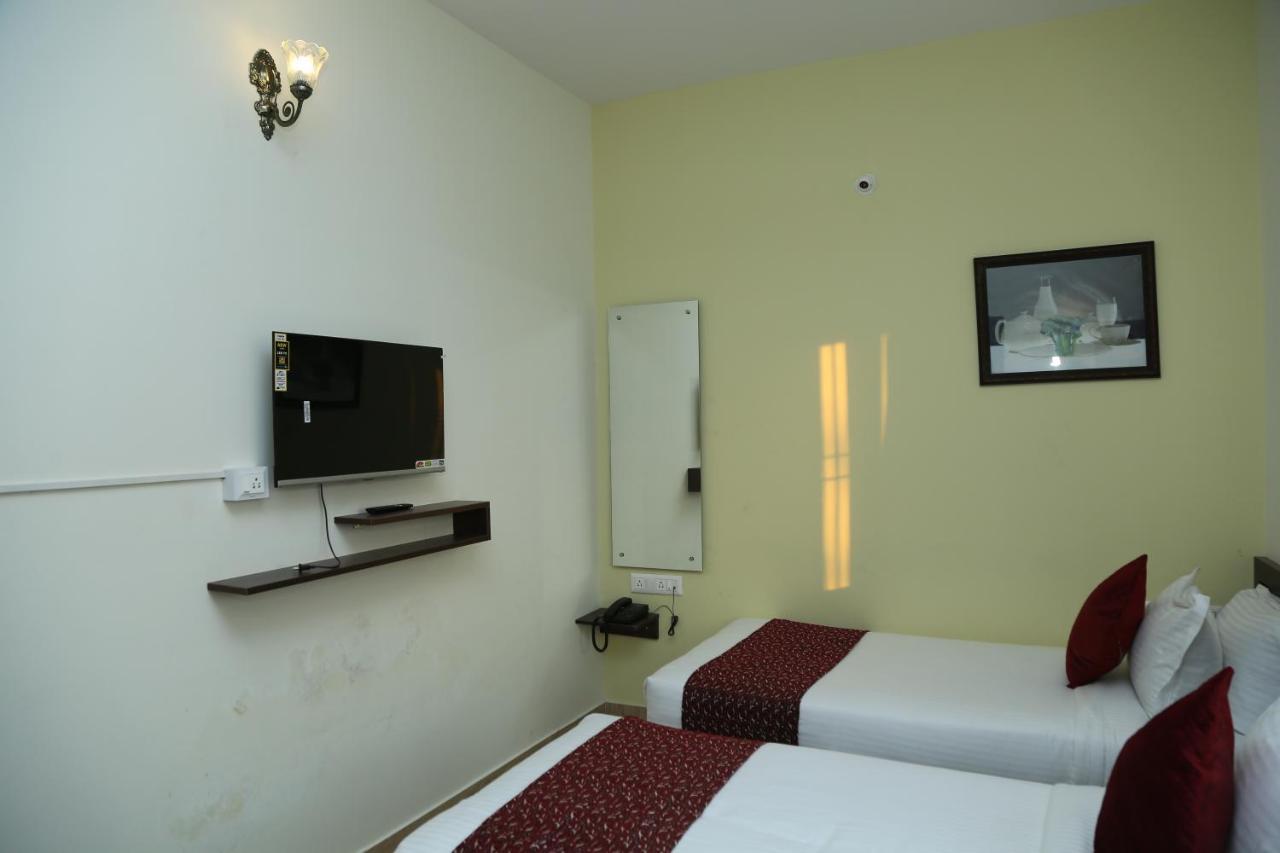 Hotel Bangalore Airport Inn, Airport Pickup & Drop Available 24X7 Yelahanka Exteriör bild